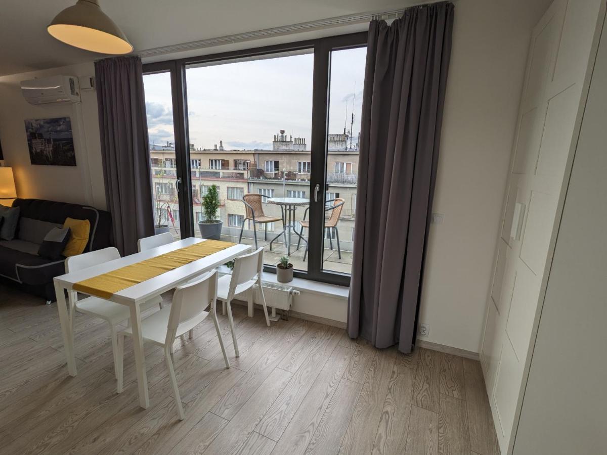 Cozy Apartment With Big Terrace In Central Prague - Karlin Luaran gambar